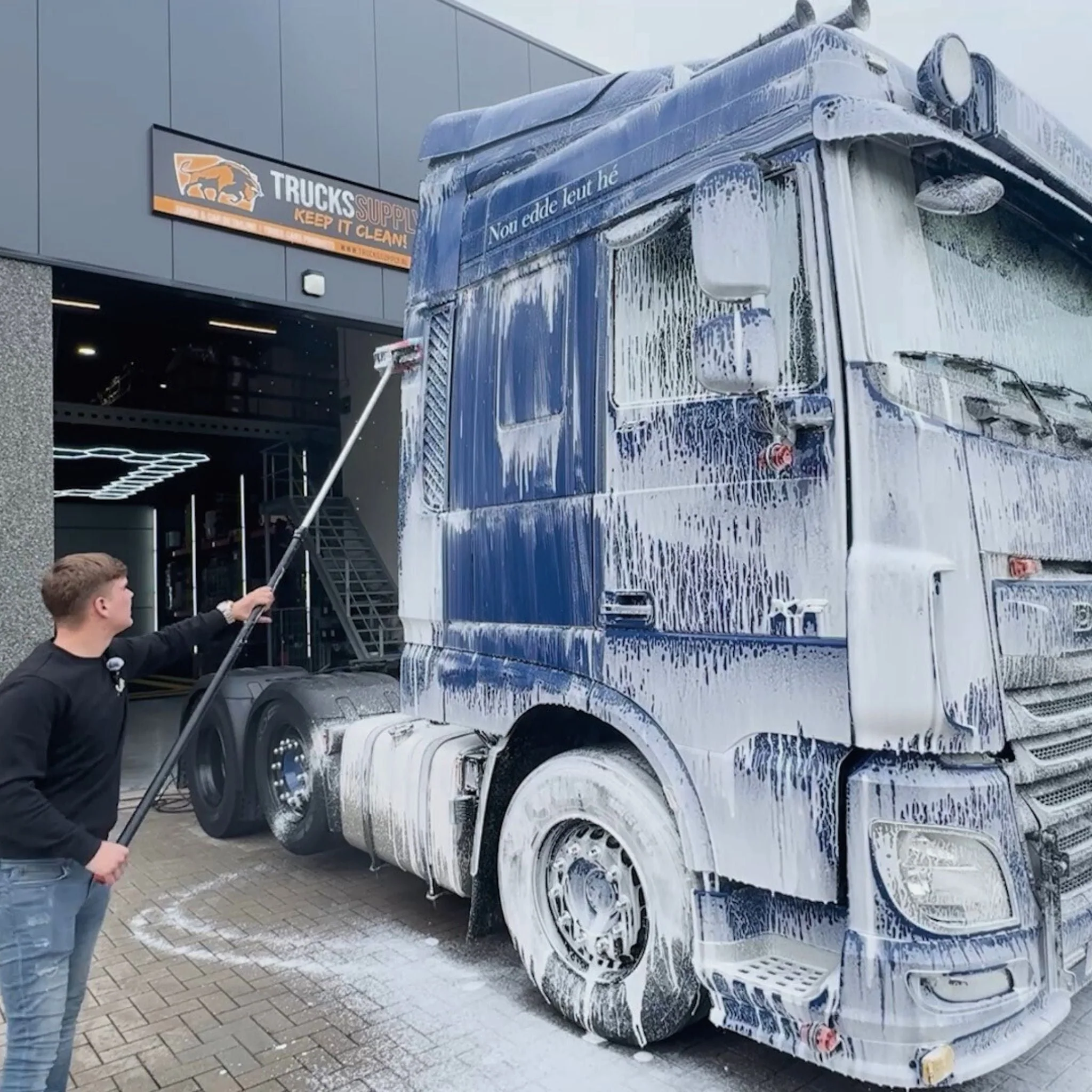 Microvezel Washoes – Krasvrij Wassen voor Vrachtwagens & Auto’s - Image 2