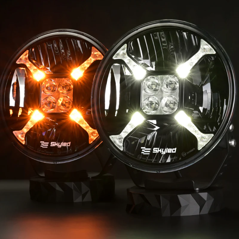 SKYLED Cosmo Flash 9X 9β LED Verstraler 120W β Wit/Oranje + R65 Flitser (12V/24V)